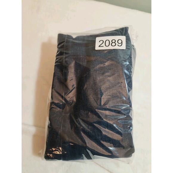 Talbots Straight Curvy Jeans Womens 2P 2 Petite Blue Whiskers Y2k Mid Rise - Picture 16 of 16